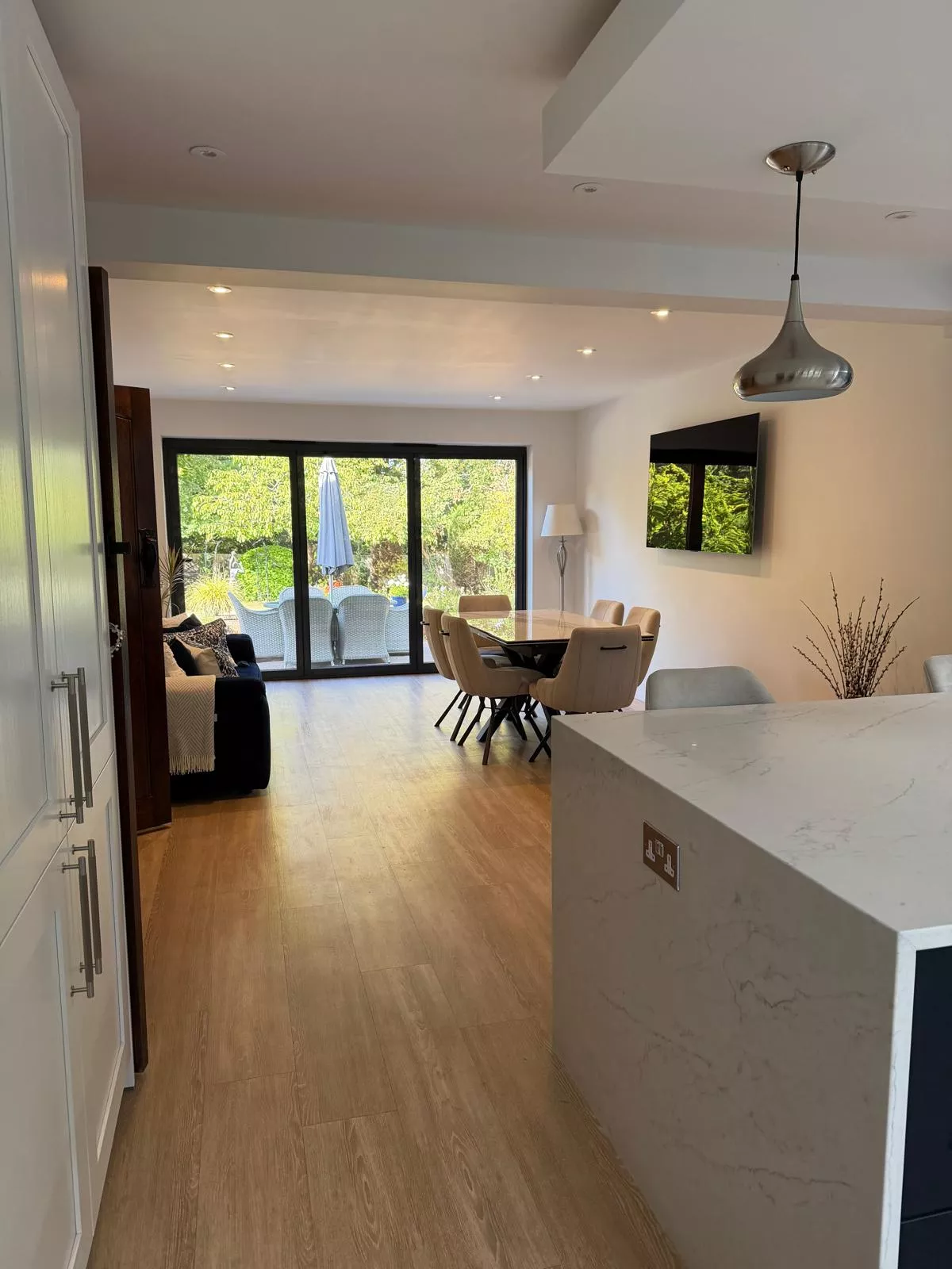 This is a photo of a kitchen renovation by B.W. Reed and Son Building Team in Warfield, Berkshire